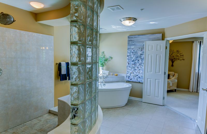 Best Bathroom Renovation Contractors in Willmar, MN